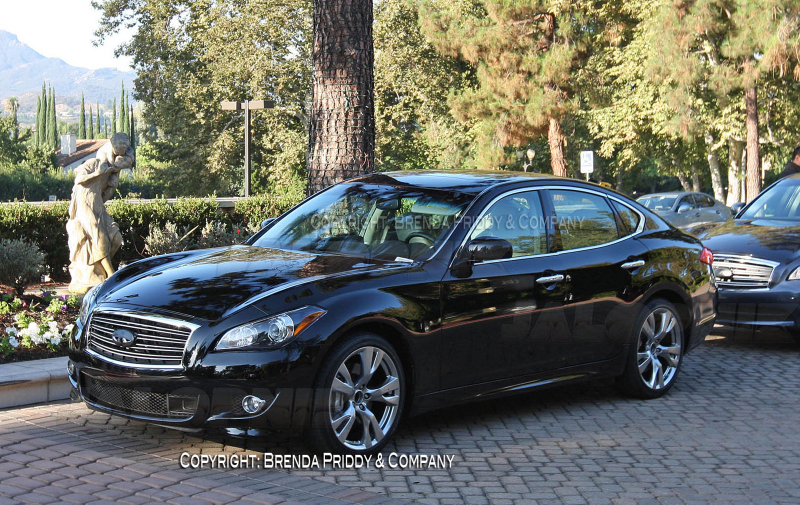 Illustration for article titled 2011 Infiniti M56: First Non-Foam Photos